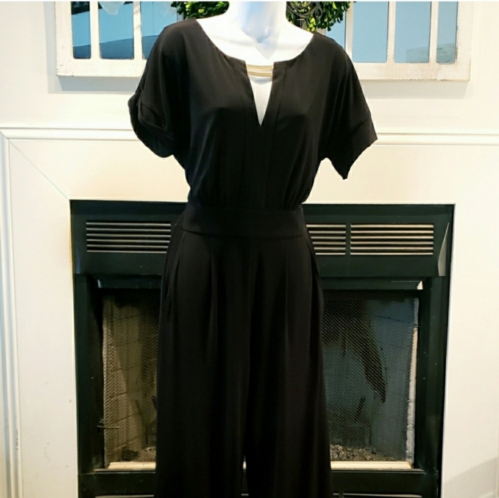 Vince Camuto Black Short Sleeve Jumpsuit